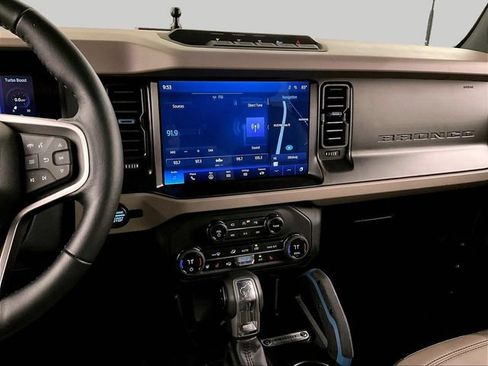 Used 2023 Ford Bronco Wildtrak AWD/4WD image 6