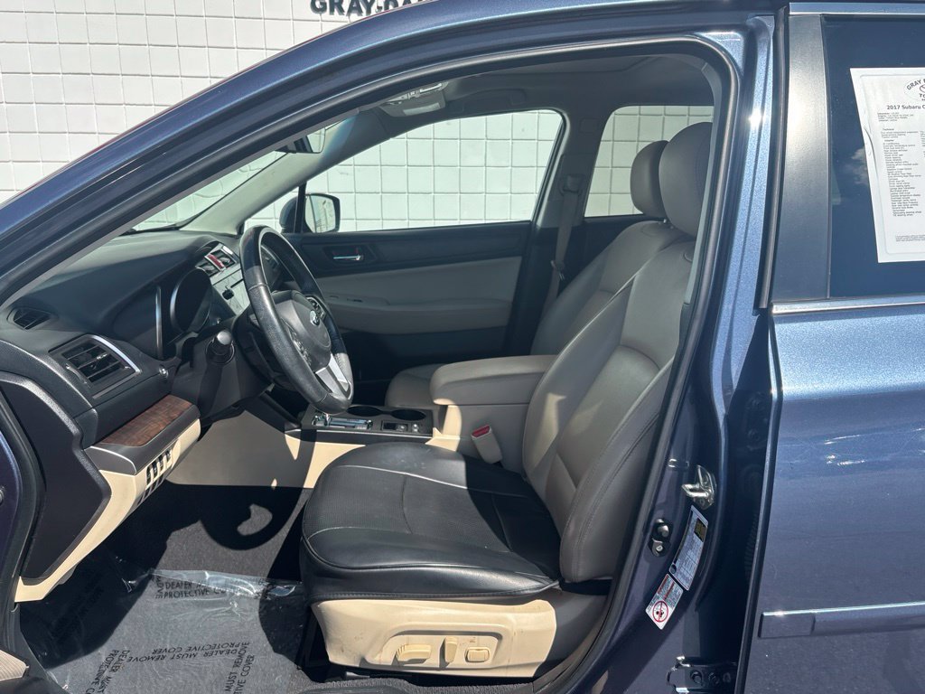 Used 2017 Subaru Outback 3.6R Limited AWD/4WD image 3