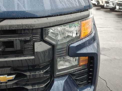 Used 2022 Chevrolet Silverado 1500 Custom image 8