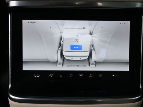 Used 2021 Tesla Model S Plaid image 21