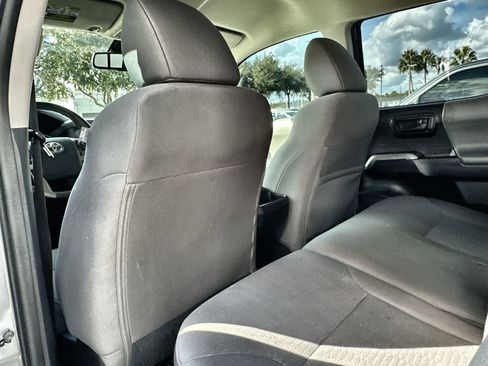 Used 2018 Toyota Tacoma SR5 image 12