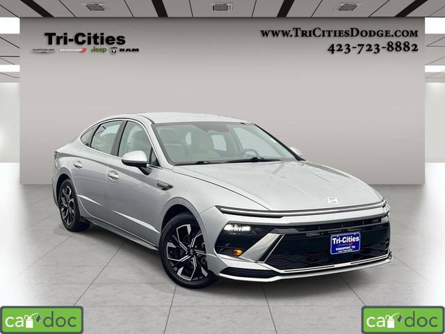 Used 2024 Hyundai Sonata SEL FWD image 1