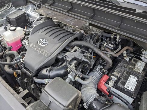 Used 2023 Toyota Highlander L image 54