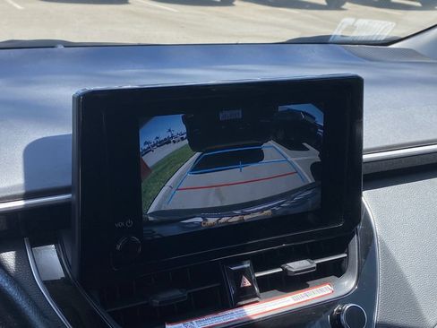 Certified 2025 Toyota Corolla LE FWD image 10
