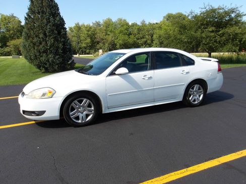 Used 2011 Chevrolet Impala LT w/ Luxury Edition Package FWD image 9