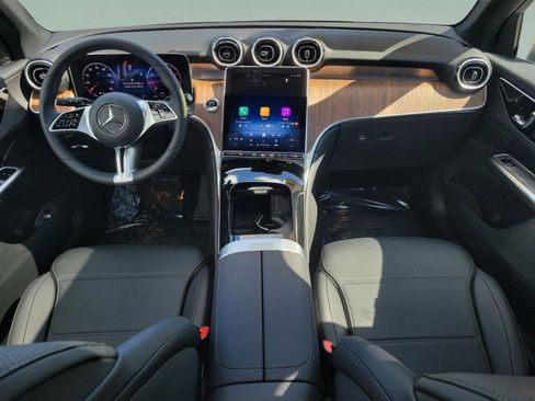 Used 2026 Mercedes-Benz GLC 300 4MATIC image 18