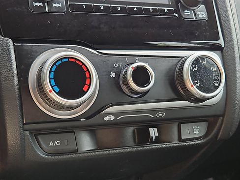 Used 2019 Honda Fit LX image 15
