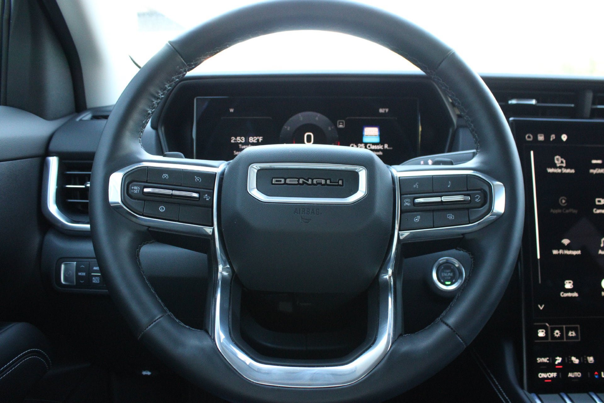 Used 2026 GMC Terrain Denali w/ LPO, Floor Liner Package AWD/4WD image 30