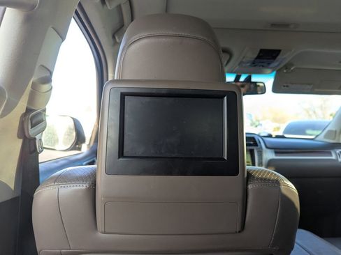 Used 2010 Lexus GX 460 image 31