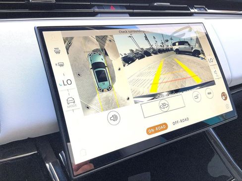 Certified 2025 Land Rover Range Rover Sport Dynamic SE image 21