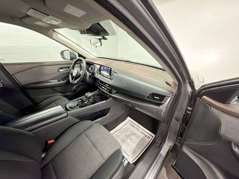 Used 2023 Nissan Rogue SV AWD/4WD image 27