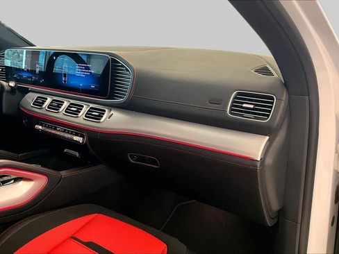 Used 2024 Mercedes-Benz GLE 53 AMG 4MATIC Coupe image 17