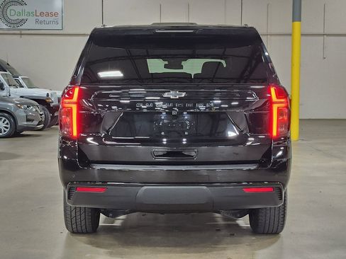 Used 2023 Chevrolet Suburban Z71 w/ Luxury Package image 10