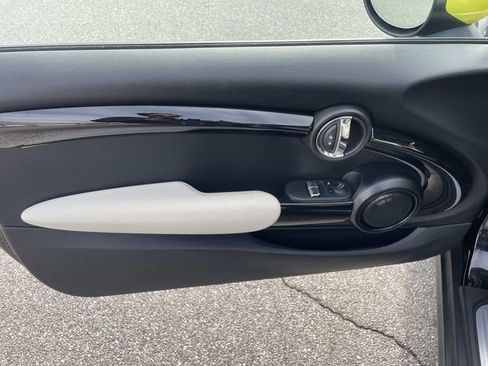 Used 2024 MINI Cooper SE image 15