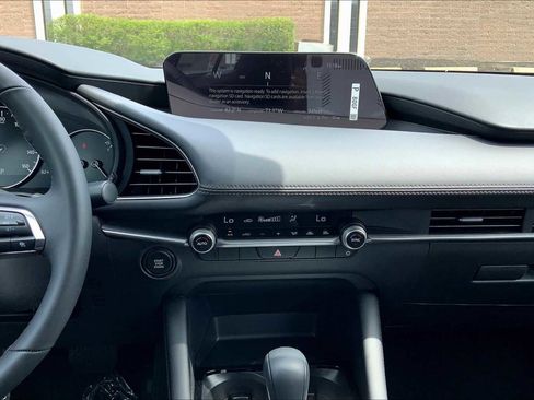 Used 2025 MAZDA MAZDA3 s image 8