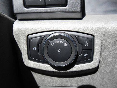 Used 2020 Ford F350 XLT image 12