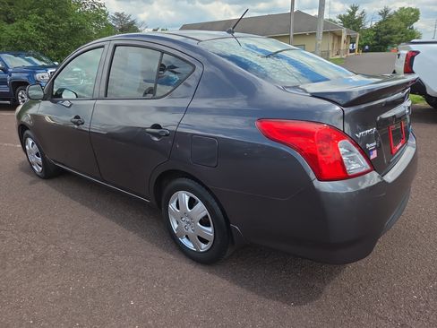 Used 2015 Nissan Versa S Plus FWD image 5