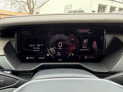 New 2026 GMC Acadia Elevation w/ Elevation Premium Package AWD/4WD image 23