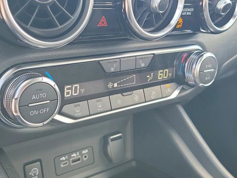 New 2025 Nissan Sentra SR image 28