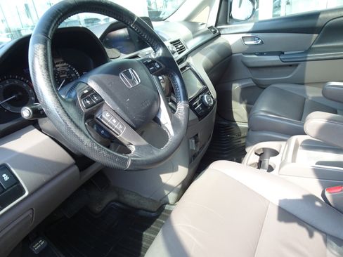 Used 2015 Honda Odyssey EX-L image 9
