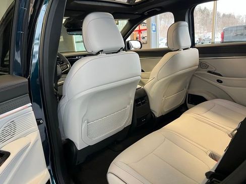 New 2025 Jeep Wagoneer S Limited AWD/4WD image 12