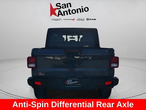 New 2025 Jeep Gladiator Sport image 14