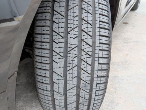 Used 2023 Audi e-tron Premium Plus w/ Premium Plus Package image 12