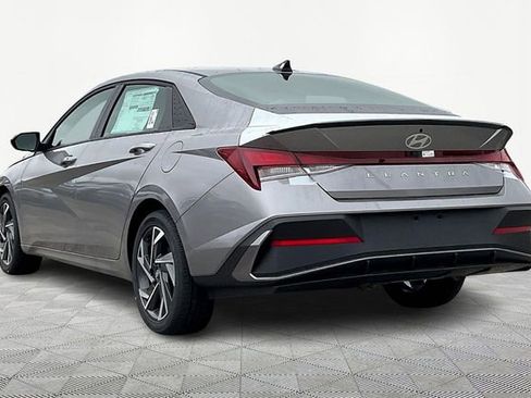 New 2025 Hyundai Elantra Sport image 3