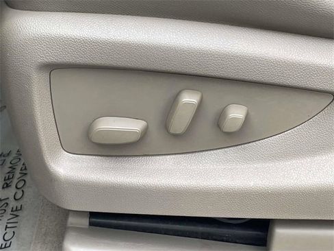 Used 2019 GMC Yukon XL SLT image 9