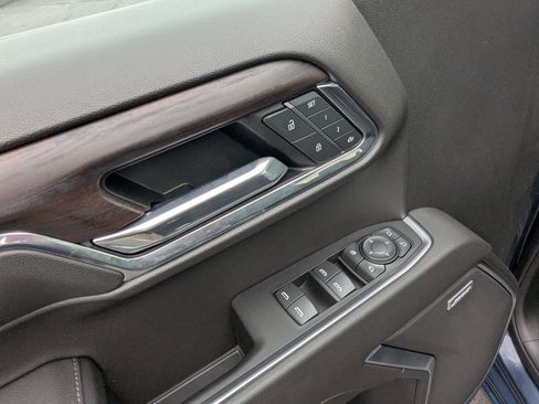 Used 2022 GMC Sierra 1500 SLT w/ SLT Convenience Package image 13