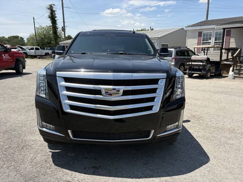 Used 2015 Cadillac Escalade ESV Luxury RWD image 4