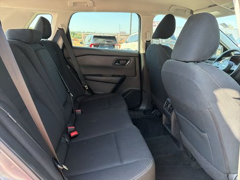 Used 2024 Nissan Rogue S AWD/4WD image 15