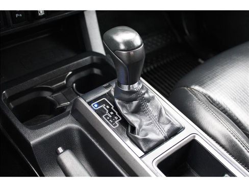 Used 2020 Toyota Tacoma TRD Sport w/ TRD Premium Sport Package image 32