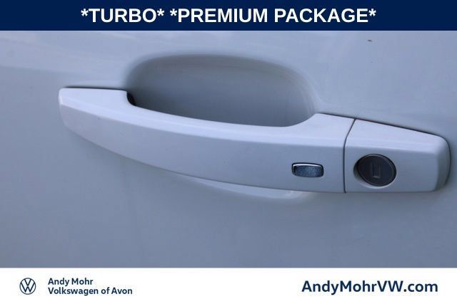 Used 2016 Buick Regal Premium FWD image 13