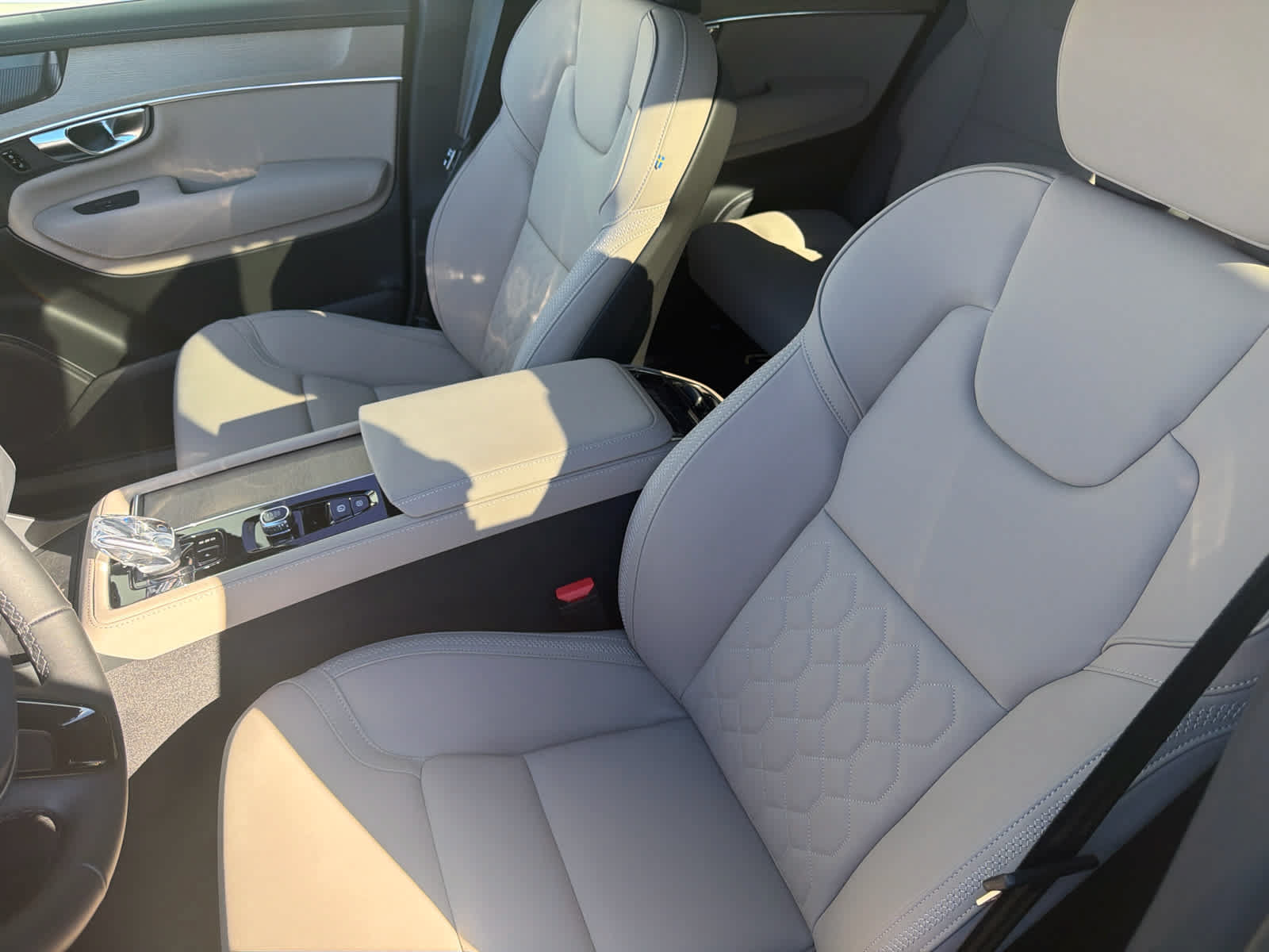 Used 2027 Volvo XC90 B6 Plus AWD/4WD image 11