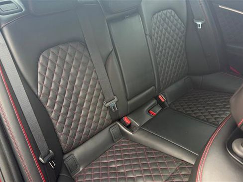 Used 2019 Genesis G70 3.3T Dynamic image 19