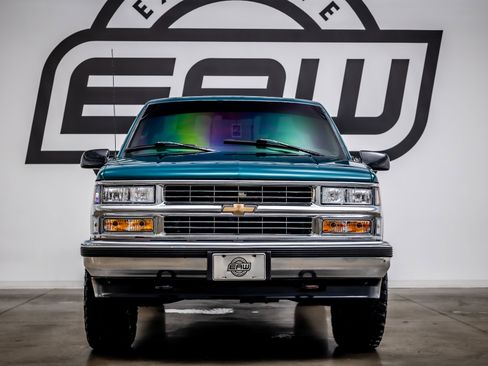 Used 1997 Chevrolet Silverado 1500 4x4 Regular Cab w/ Preferred Equipment Group 2 image 3