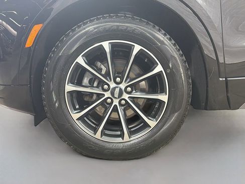 Used 2024 Cadillac XT4 Sport image 31