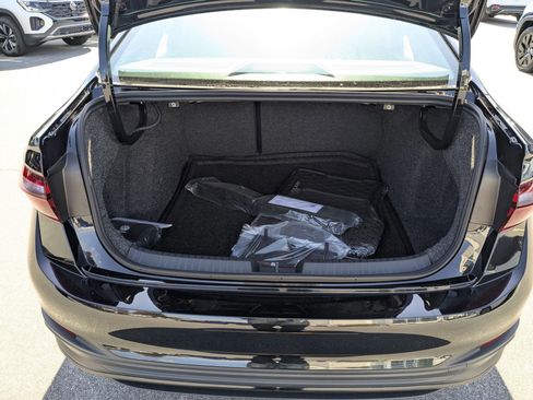 New 2026 Volkswagen Jetta SE image 30