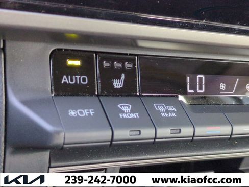 Used 2025 Toyota Camry XLE image 21