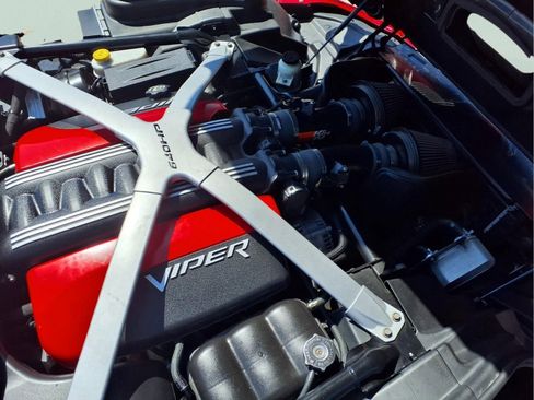 Used 2013 SRT Viper GTS w/ GTS Laguna Interior Pkg RWD image 9