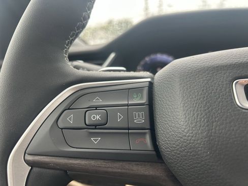 New 2025 Jeep Grand Cherokee Limited w/ Luxury Tech Group II image 14