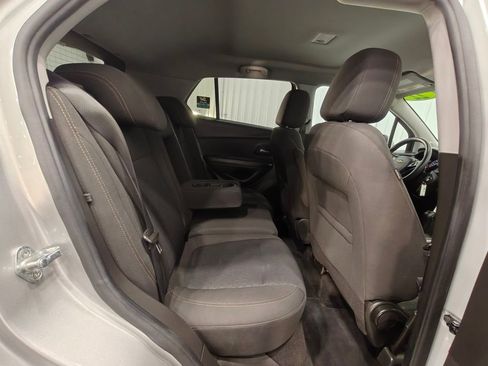 Used 2022 Chevrolet Trax LS w/ Tint and Cruise Package image 19