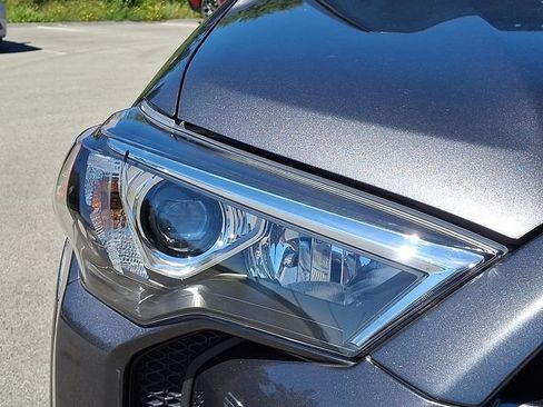 Used 2021 Toyota 4Runner SR5 Premium w/ Moonroof Package AWD/4WD image 28