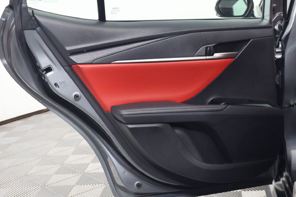 Used 2025 Toyota Camry XSE FWD image 13