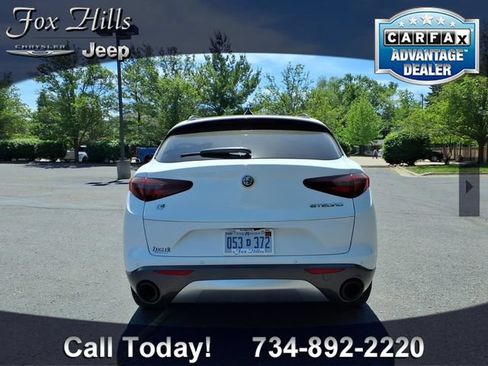 Used 2023 Alfa Romeo Stelvio Ti AWD/4WD image 7