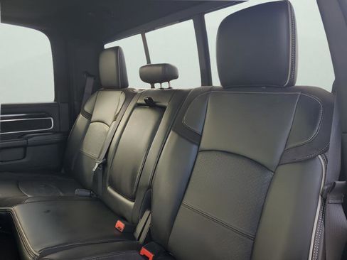 Used 2022 RAM 3500 Laramie w/ Night Edition image 20