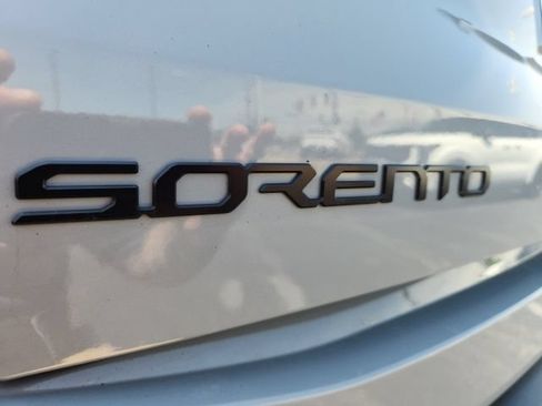 Used 2025 Kia Sorento SX AWD/4WD image 19