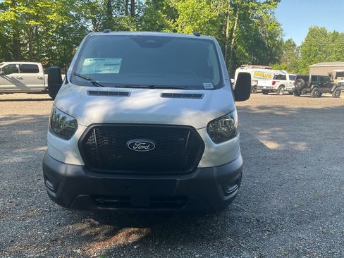 New 2026 Ford Transit 250 Low Roof RWD image 2
