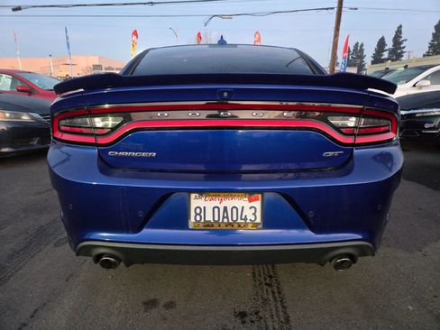 Used 2019 Dodge Charger GT image 3